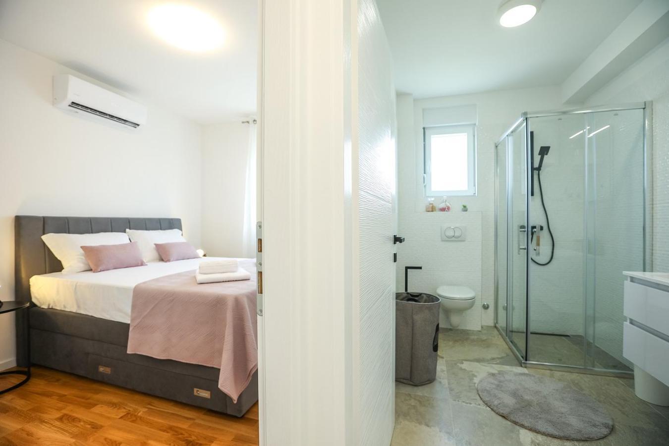Apartment Glorija Zara Esterno foto